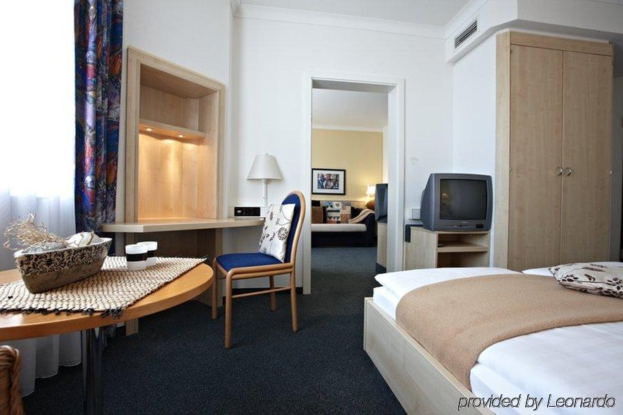 Intercityhotel Rostock Habitación foto