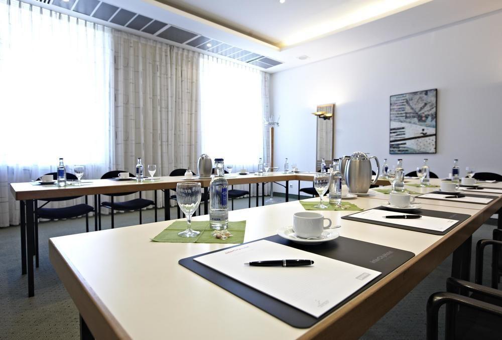 Intercityhotel Rostock Exterior foto